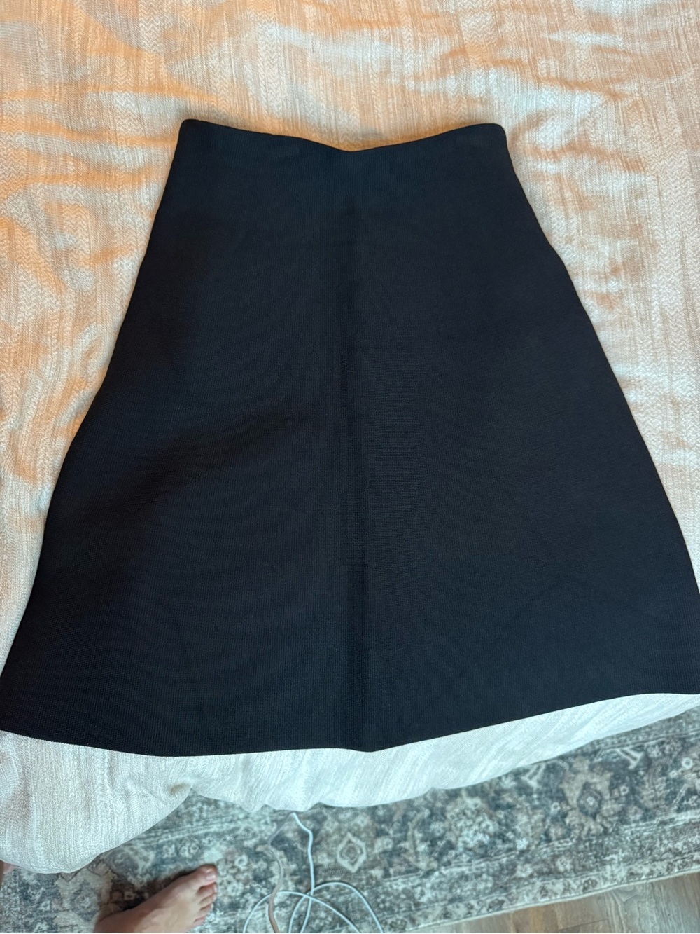 Scanlan Theodore Black A-Line Crepe Knit Skirt